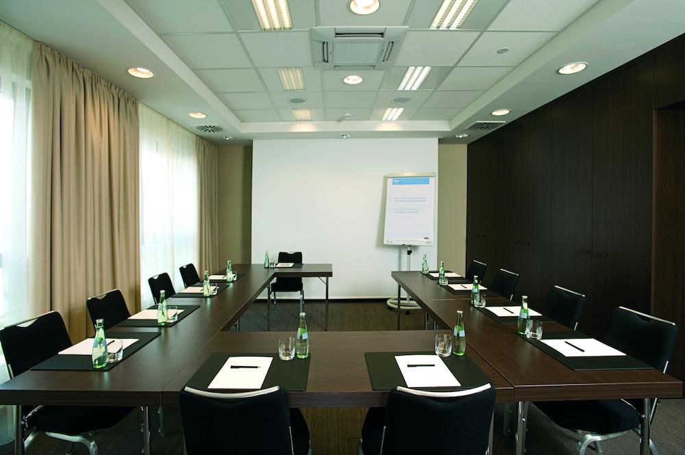 Nh Ludwigsburg Hotell Eksteriør bilde
